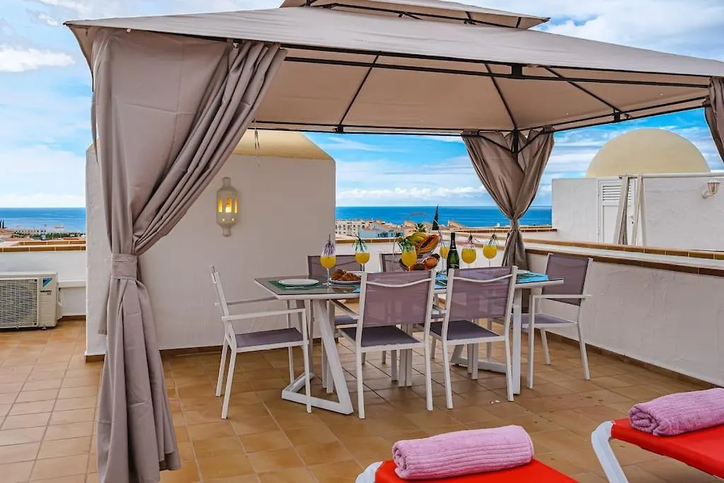 Holiday home Large House With Garden And Direct Access To The Pool Villa Callao Salvaje