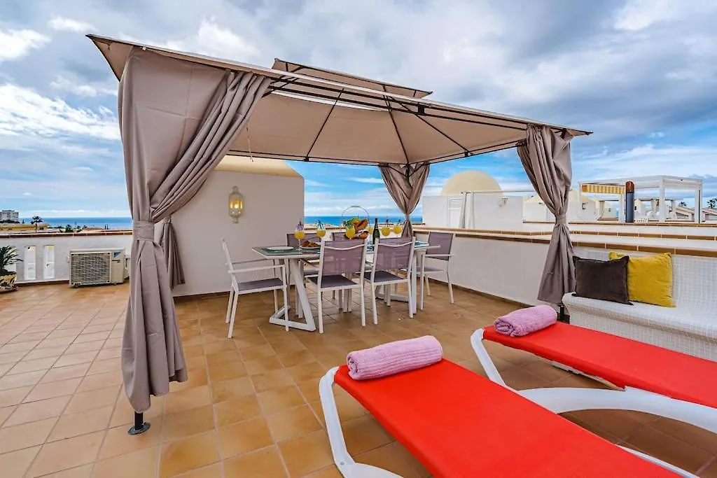 Holiday home Large House With Garden And Direct Access To The Pool Villa Callao Salvaje Spain